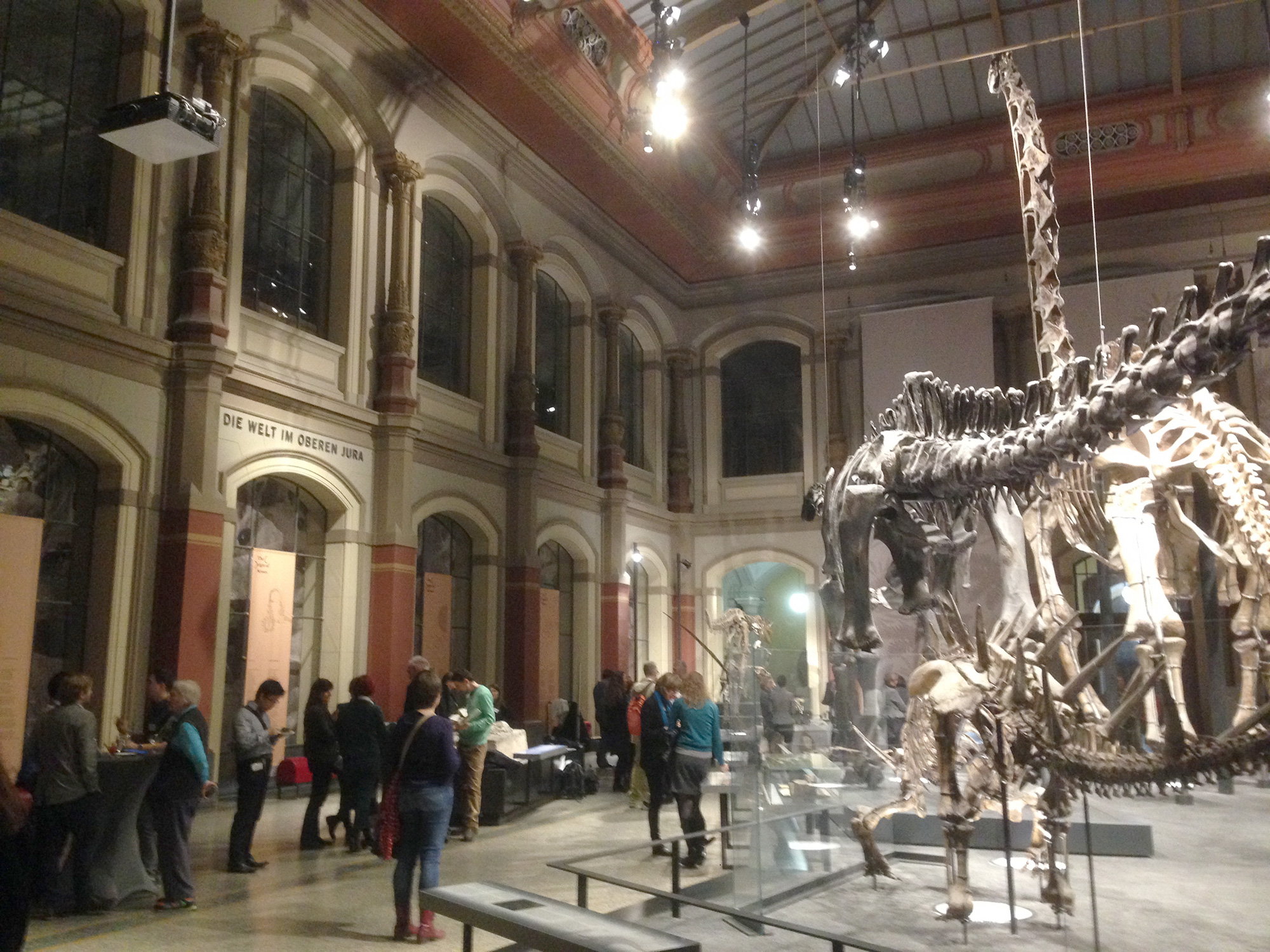 Der Dinosauriersaal im Museum für Naturkunde, Berlin ©K. Schwahlen 2016
